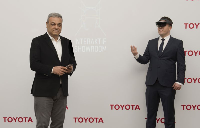 Toyota Türkiye Paz. Sat. A.Ş.CEO'su Ali Haydar Bozkurt ve Dijital Uygulama 1