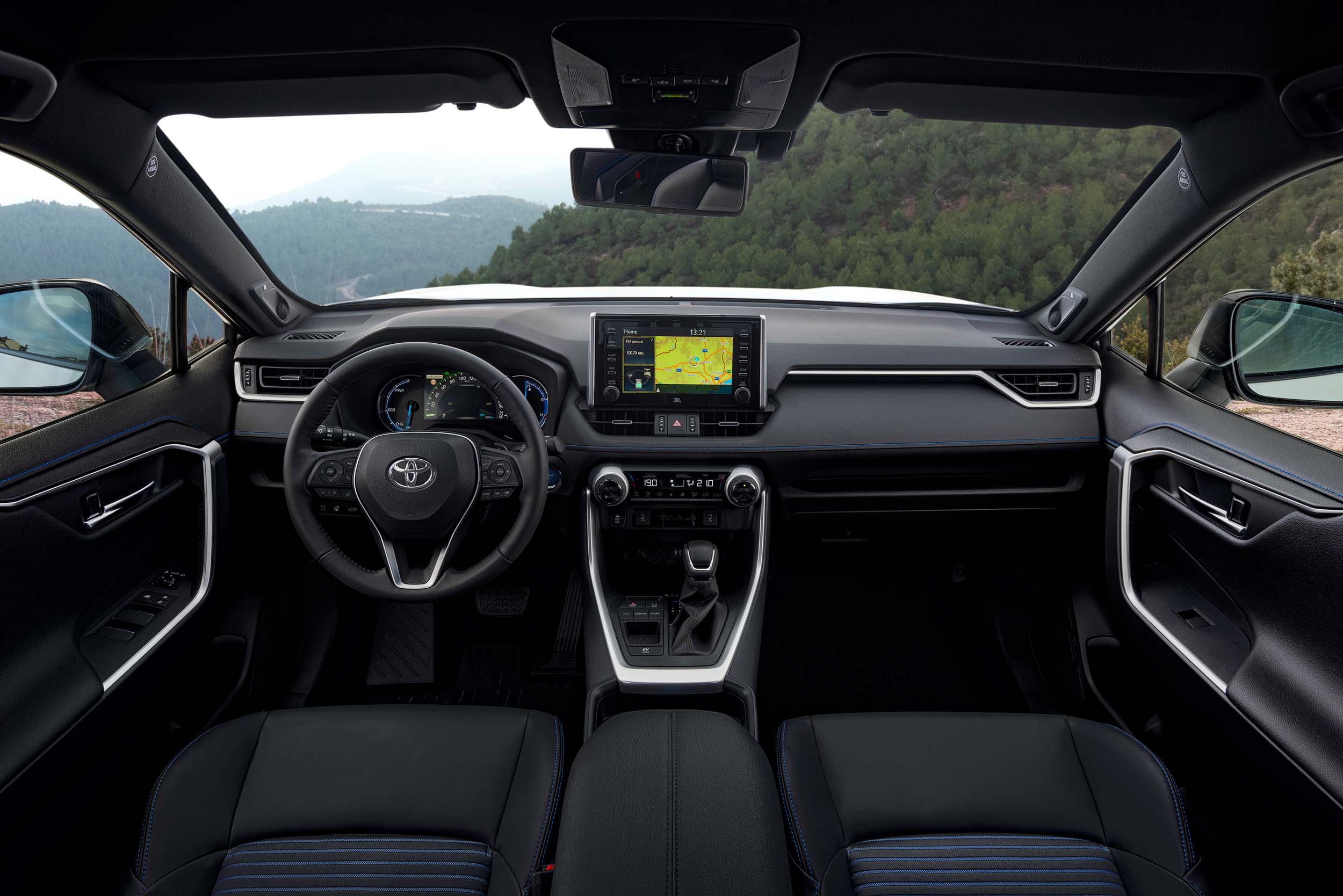 Yeni RAV4 (9)