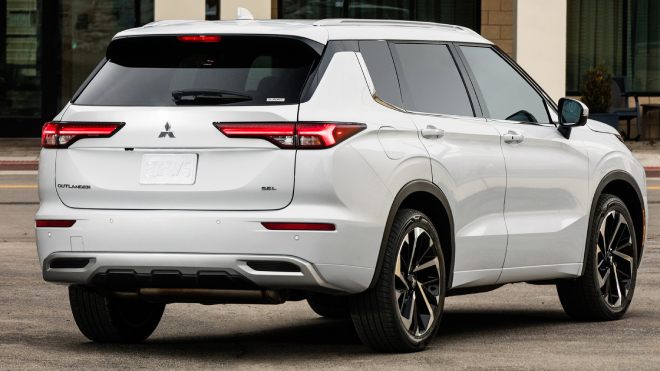 2021-Mitsubishi-outlander-4