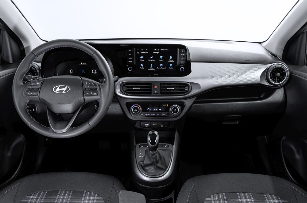 1677486695_Hyundai_i10__4_